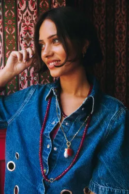 Bonnie Studios - BS865 Phil Burgundy necklace Raspberry