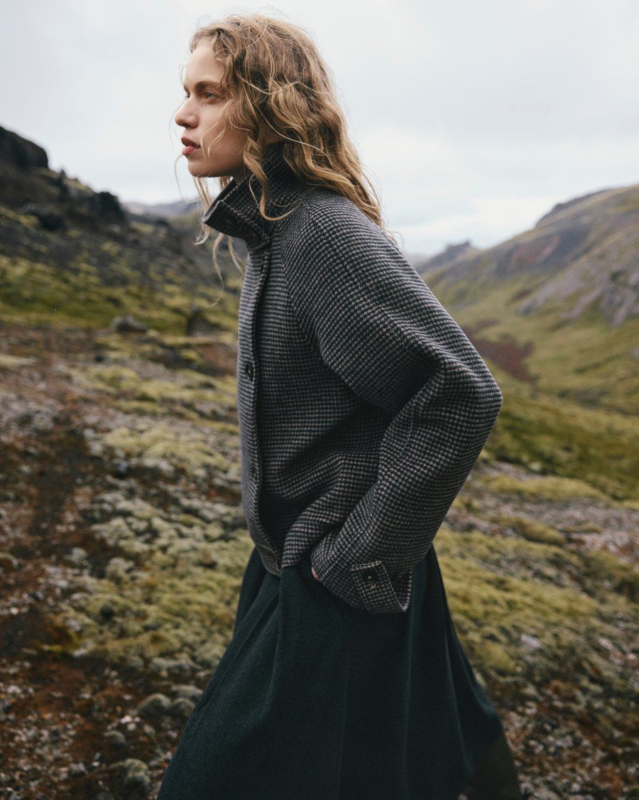 Moss Copenhagen (MSCH) - Pamela Short Jacket Cap/Cartouche