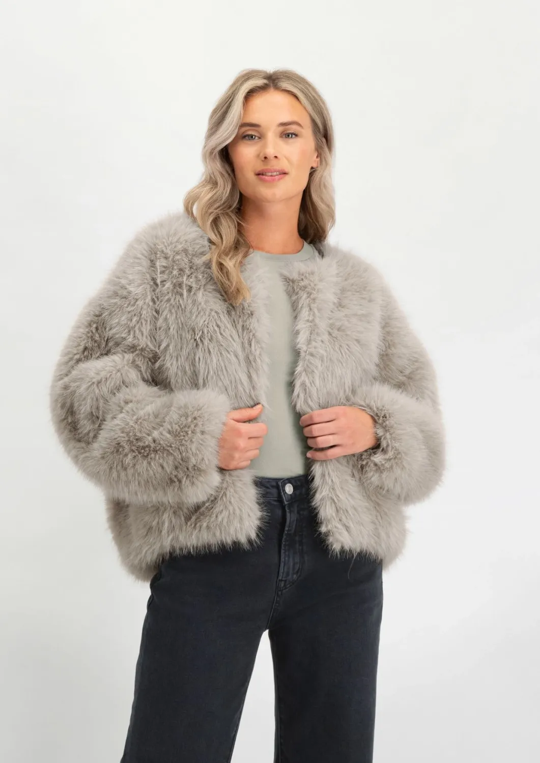 Circle of Trust - Brielle jacket abbey stone