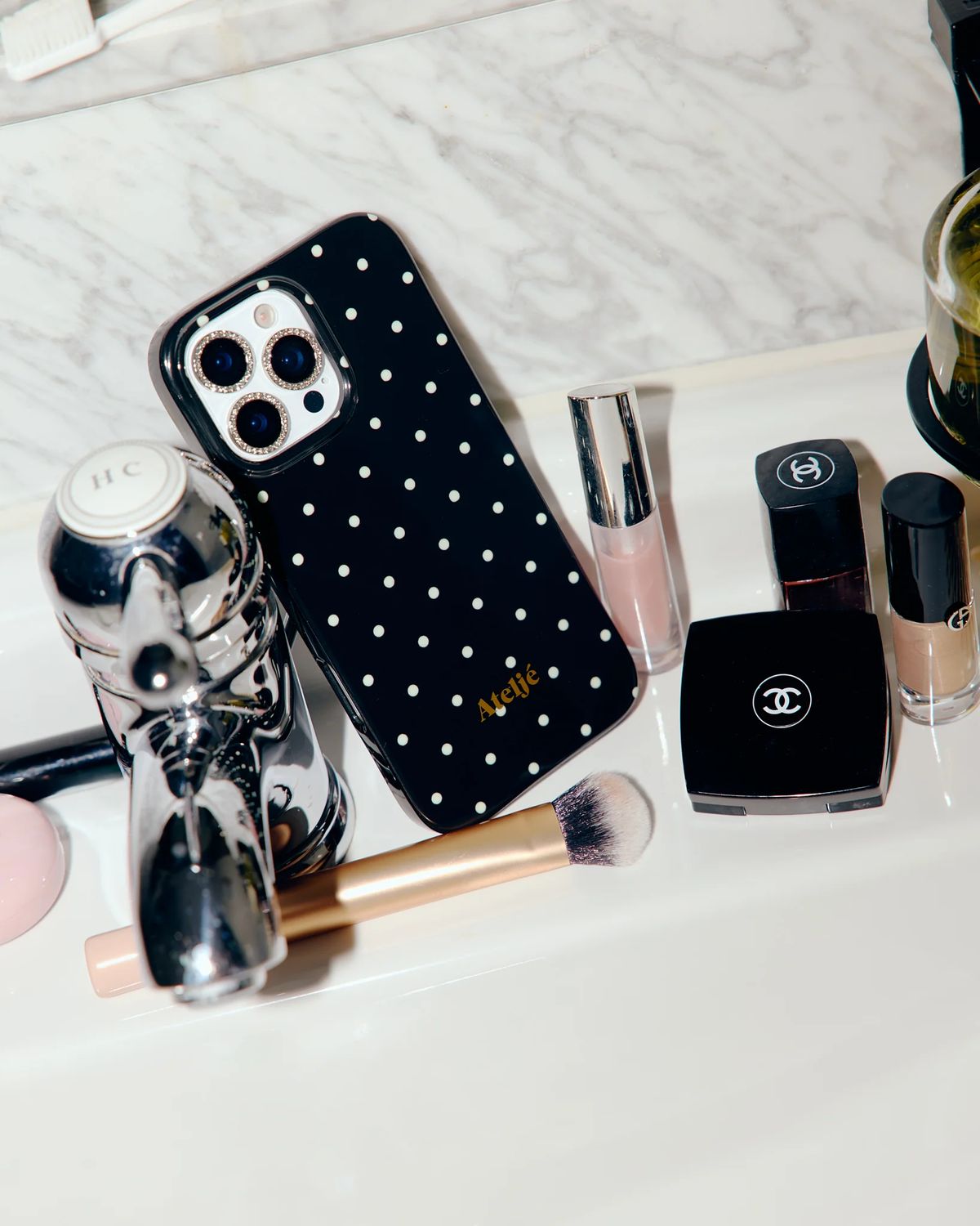 Ateljé - Black Polkadot case