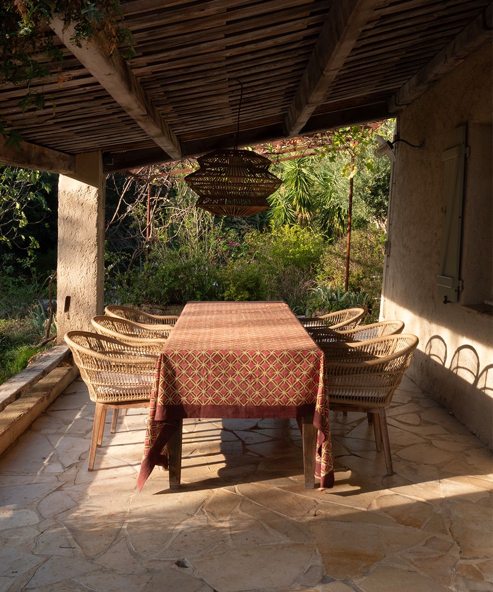 Doing Goods - Helena Double Throw 240x280