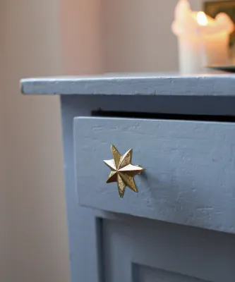 Doing Goods - Oda Star knob