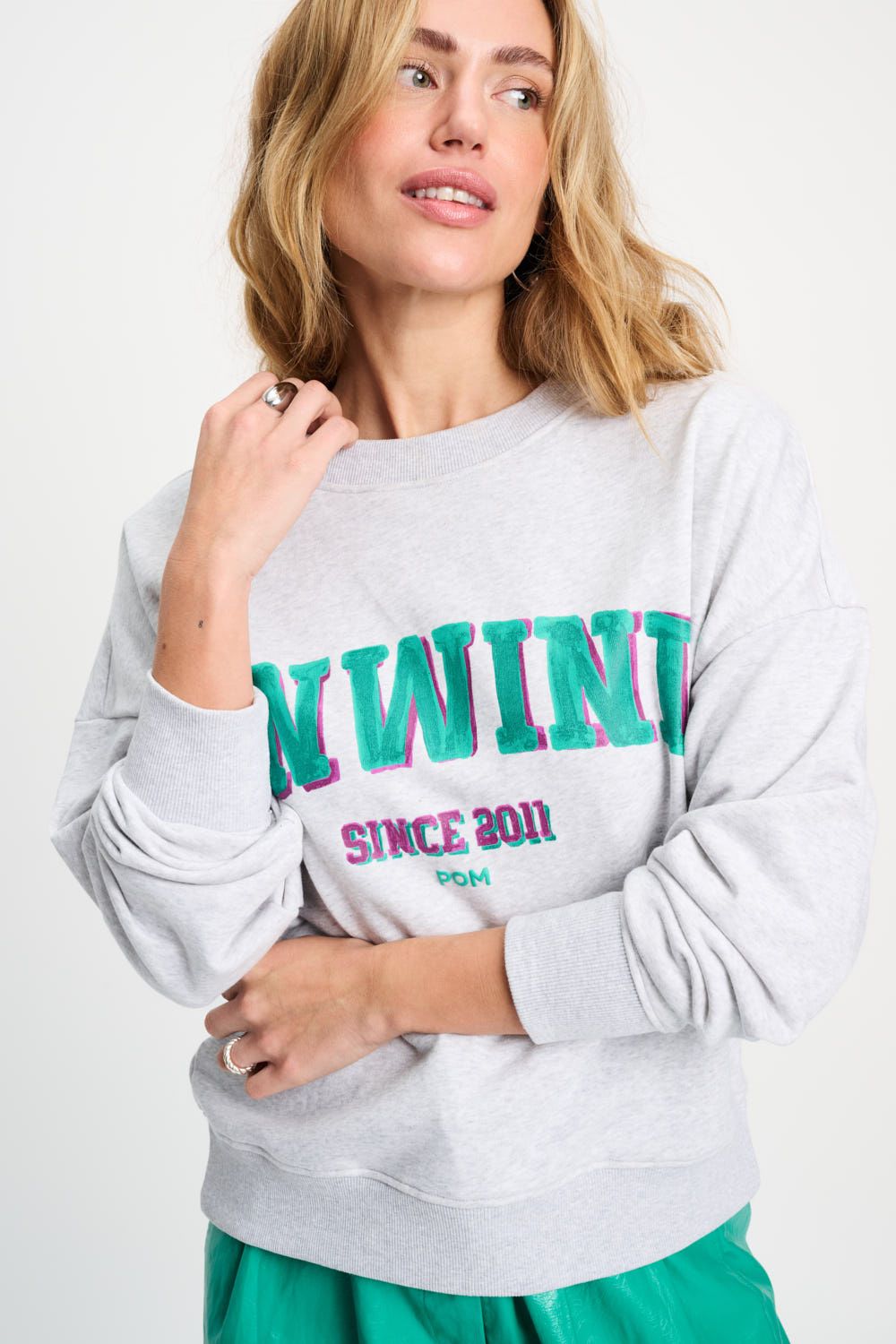 POM Amsterdam - Sweater Unwind