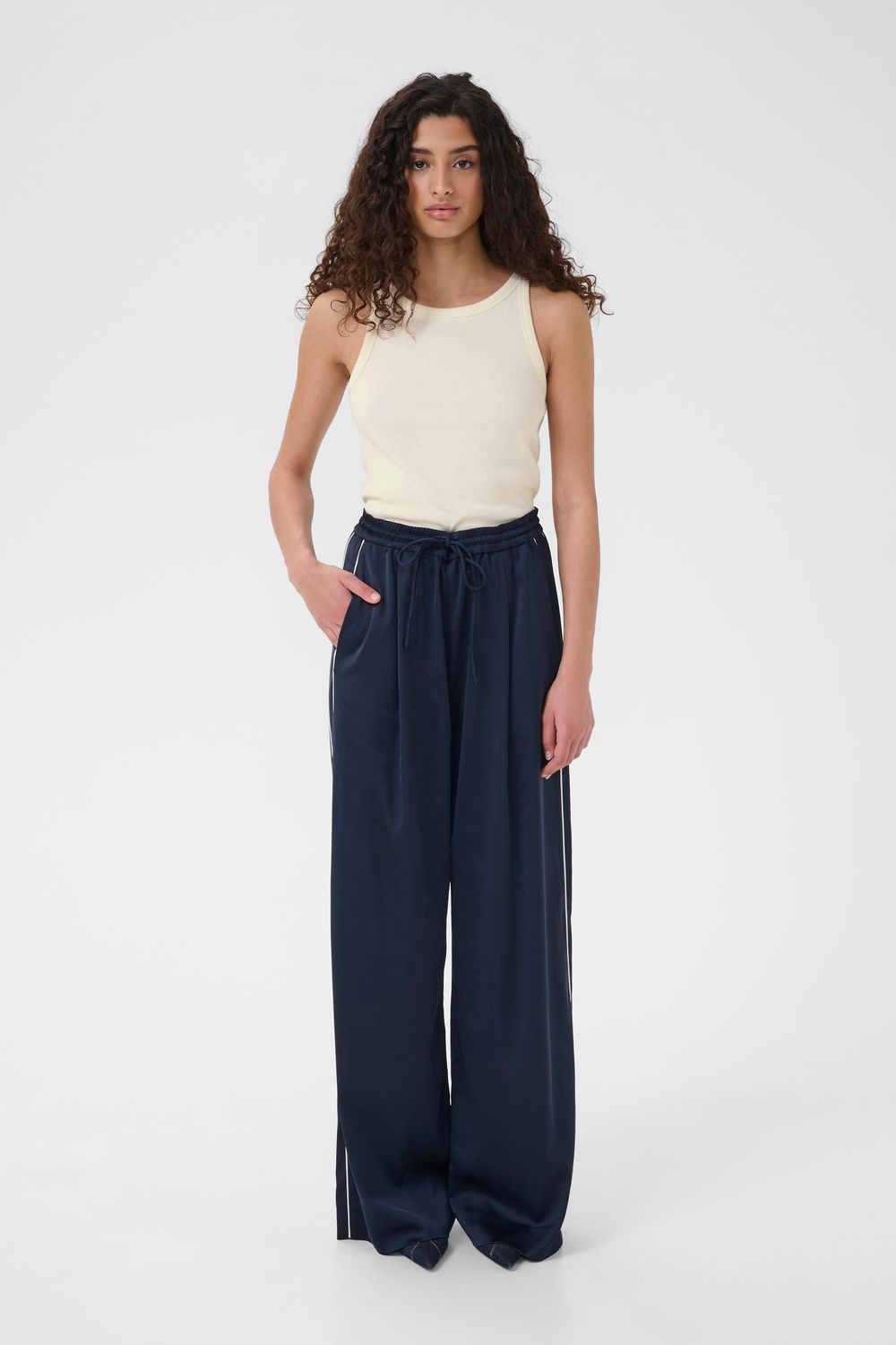 Gestuz - Drew top Egret