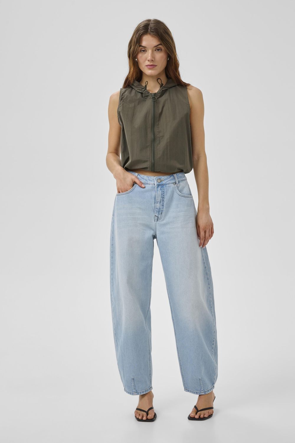 My Essential Wardrobe - Lucy 139 Loose Barrel