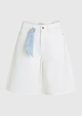 Circle of Trust - Dae Short Fresh White