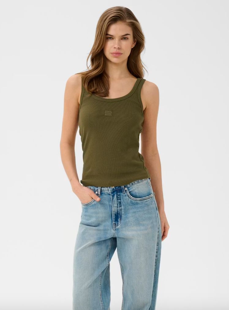 Gestuz - Drew logo top Military Olive