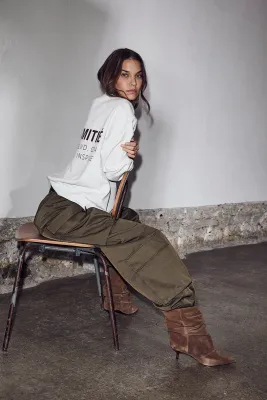 Haute l'Amitié - Back Print Studio Sweat pearl melange