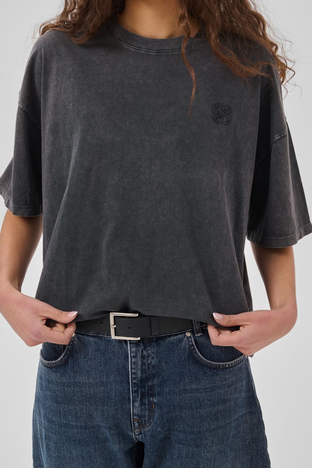 My Essential Wardrobe - Esa Boxy Short Tee Black wash