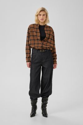 My Essential Wardrobe - Jeans Barrel Kendel Black uni wash