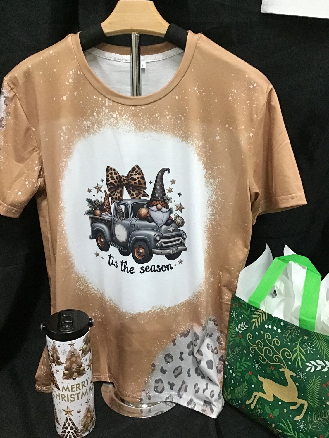 Tis the Season Gnome Tshirt, Size: S