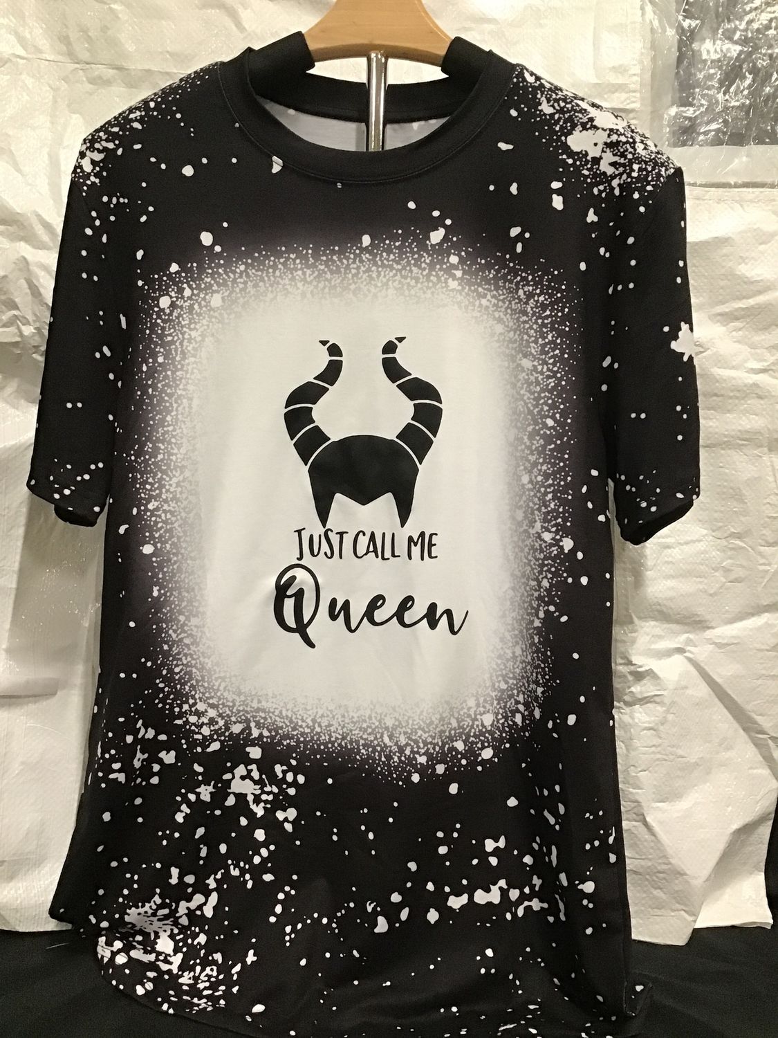 Just Call Me Queen - Villain Spatter Print T-Shirt (Medium)