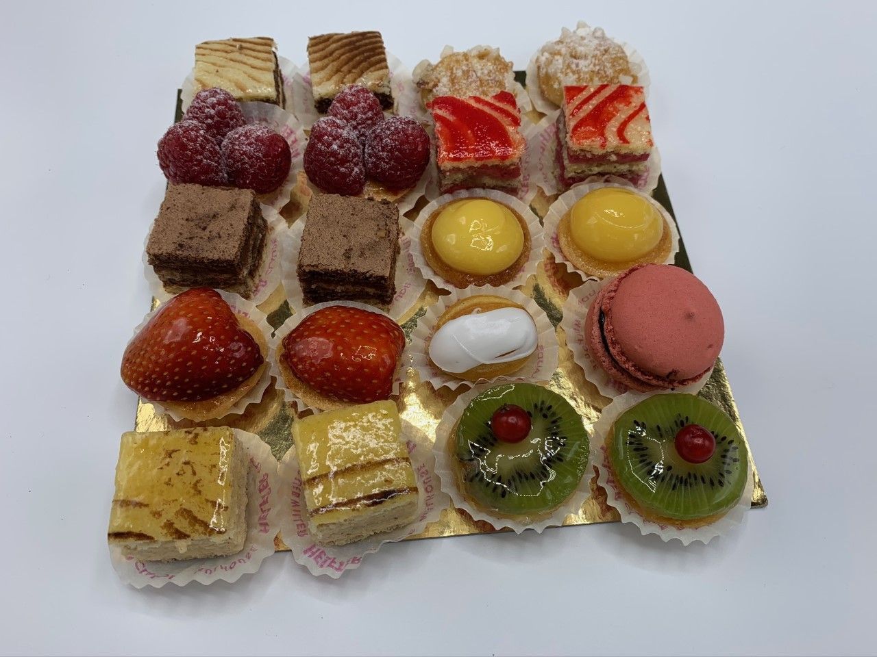 Assortiment de fours frais sucrés