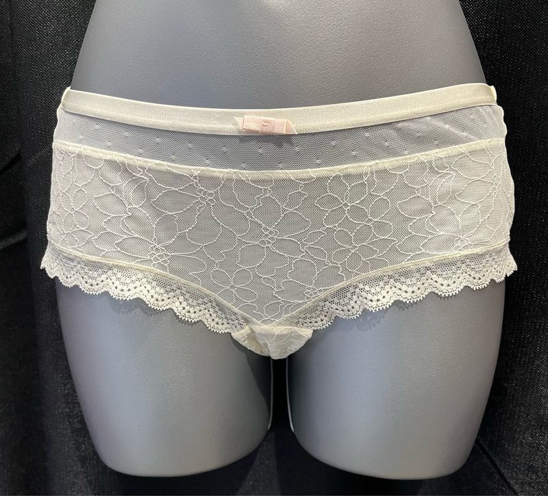 Rebranded Cream Lace Knickers