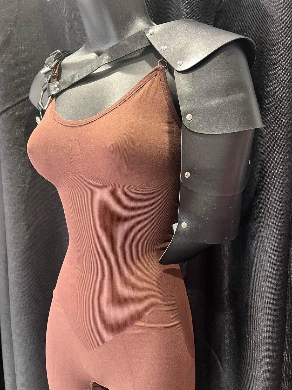 One Shoulder Leather Arm Guard