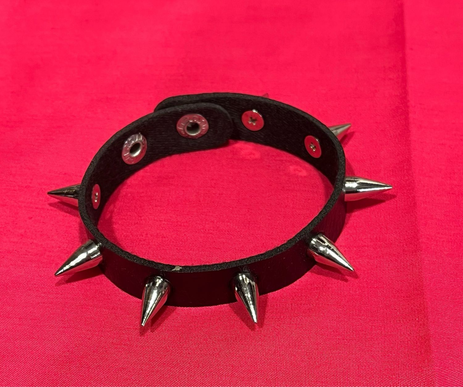 Leather Slim Bracelet Medium Spikes