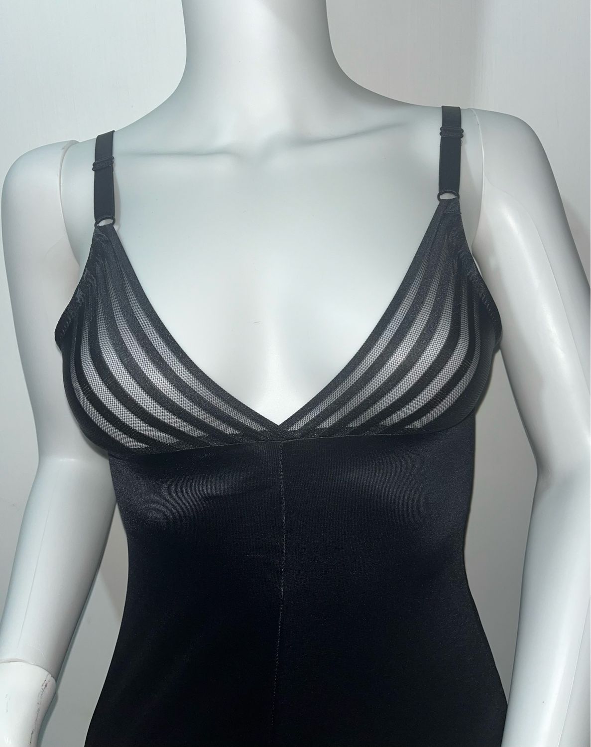 Body shape Black Dress