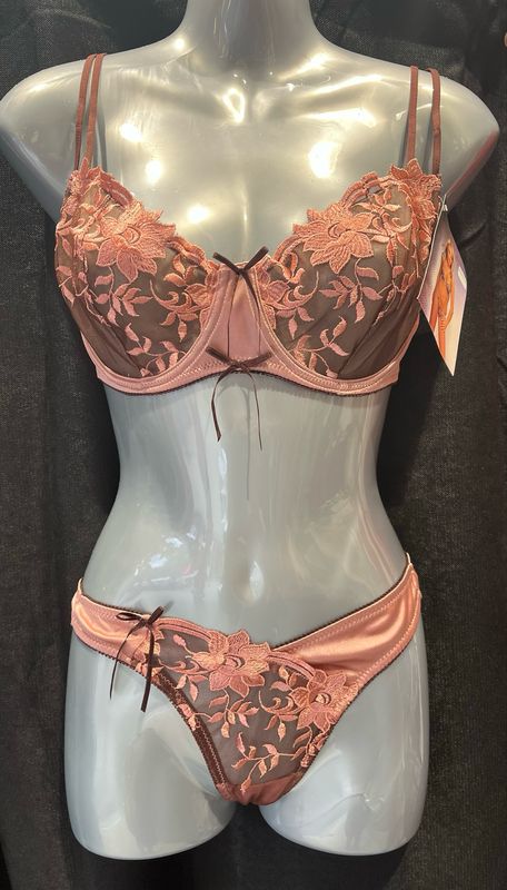 Embroidered Sexy Lace Set Large Bra Sizes