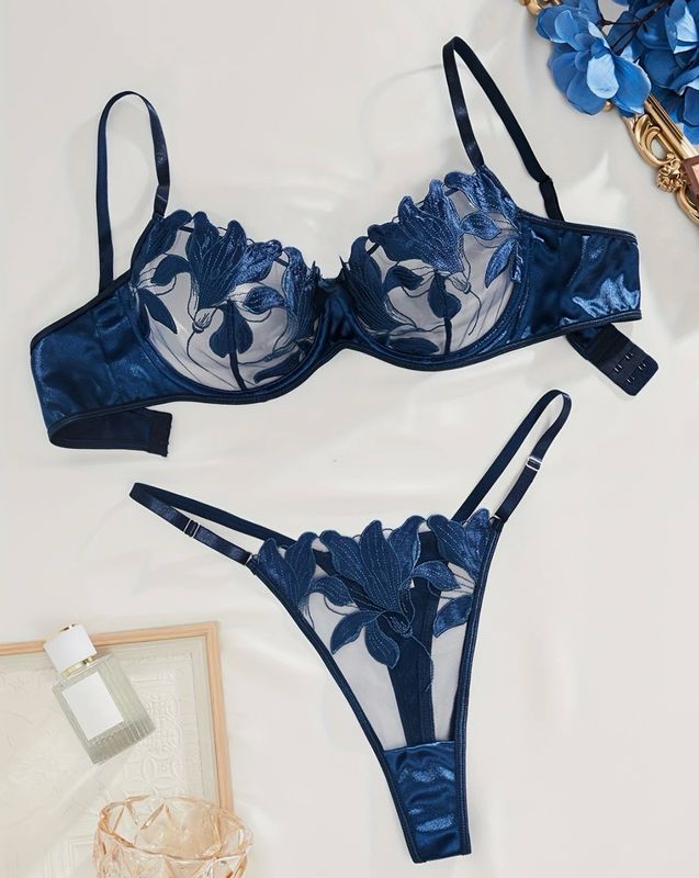 Navy Embroidered Flora Set