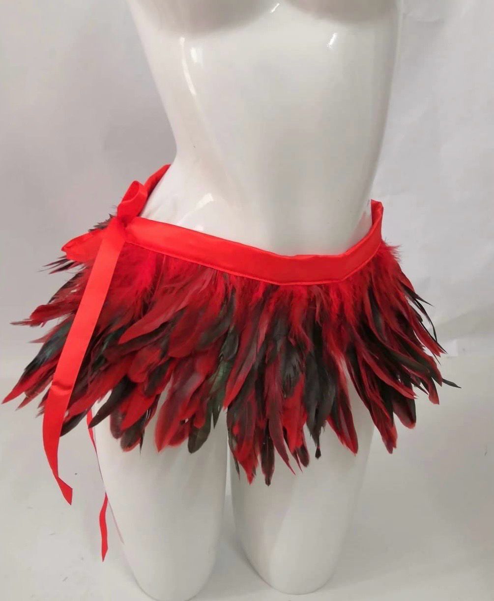 Red Rooster Feather Trim