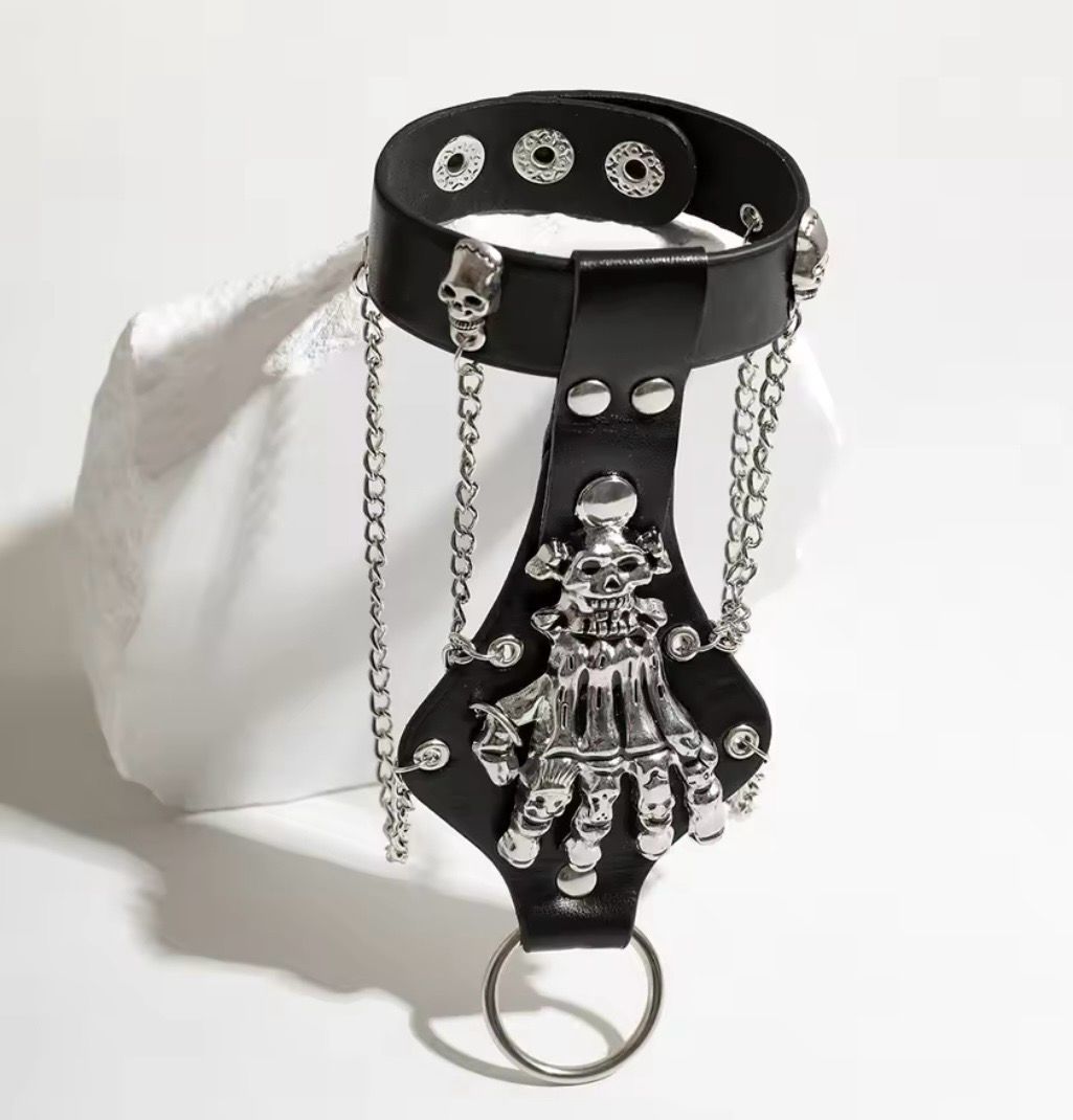 PU Leather Skull Finger Bracelet