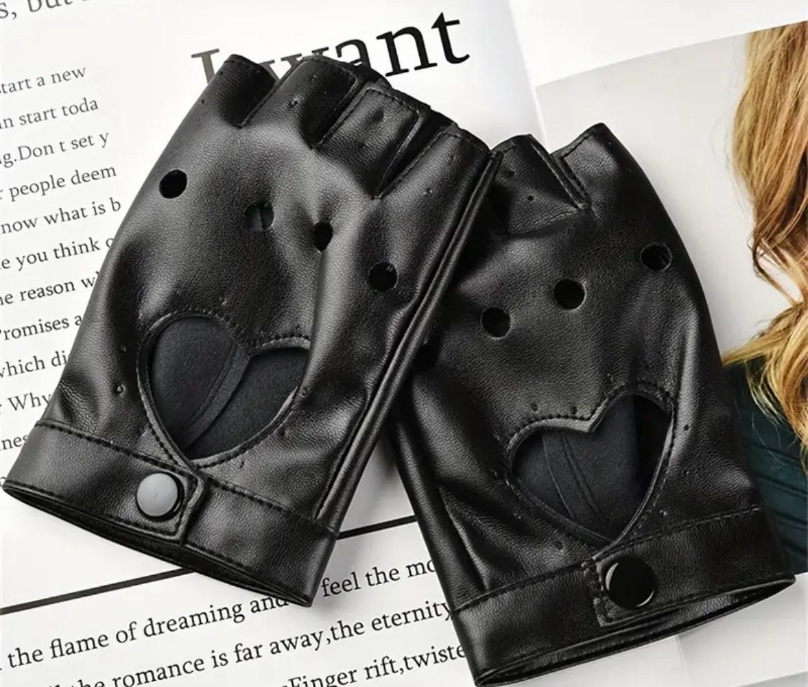 Black Fingerless Gloves