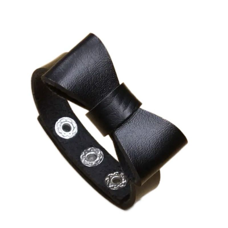 Leather Bracelet With Bow Black