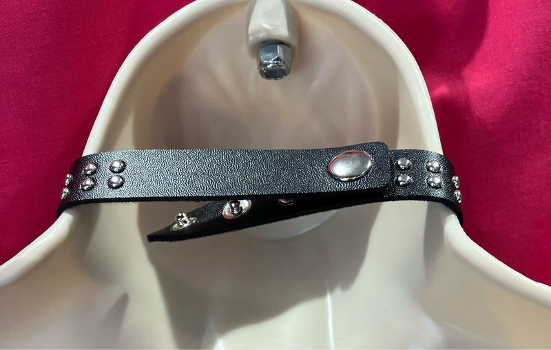 Leather Choker With Heart And Studs