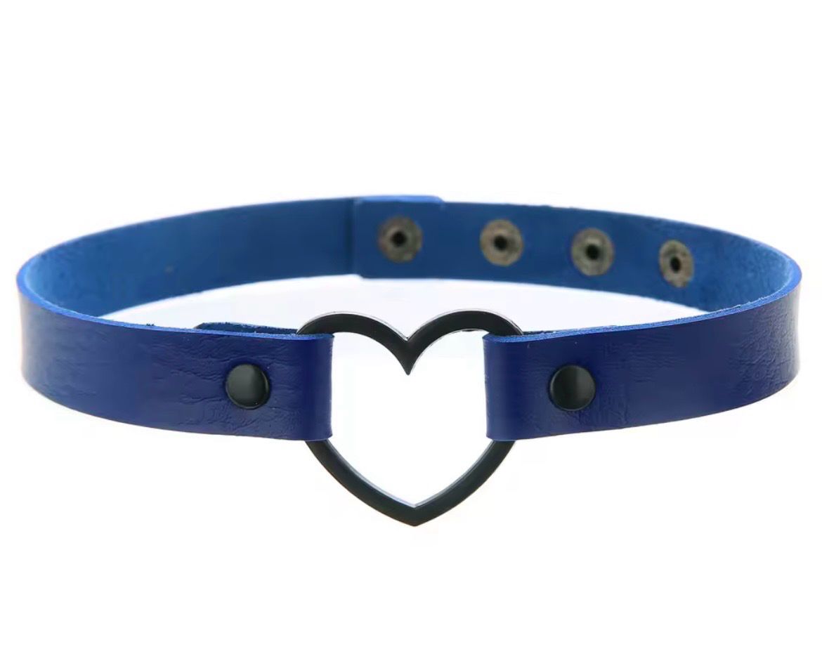 Leather Choker With Black Heart