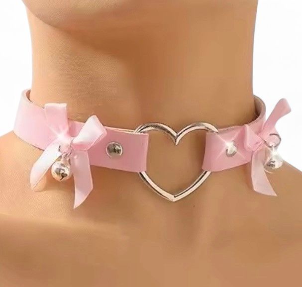 Punk Leather Choker With Heart And Bows