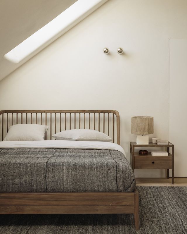 Spindle bed - reclaimed teak - US King - with slats, 80 x 84 x 38