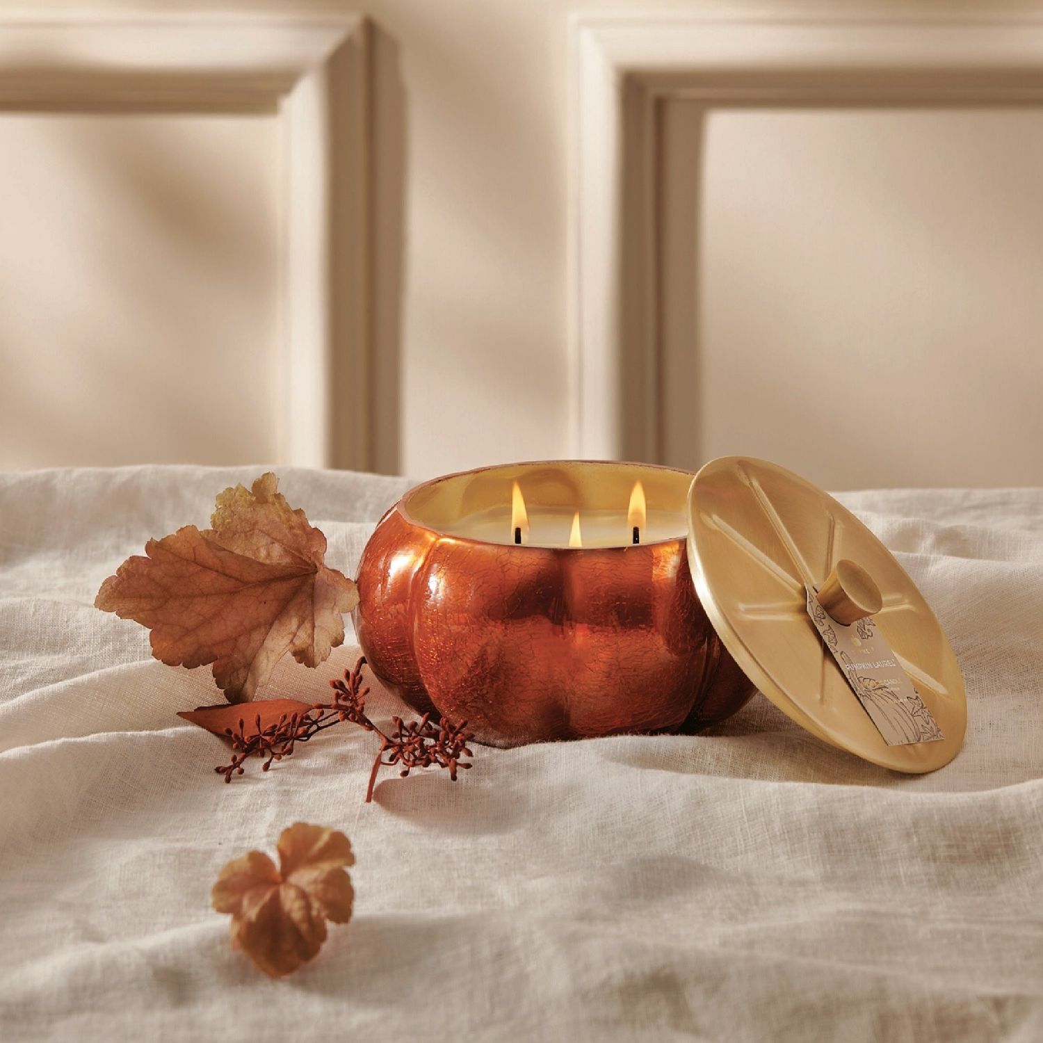 Pumpkin Laurel 15 oz. Large Candle