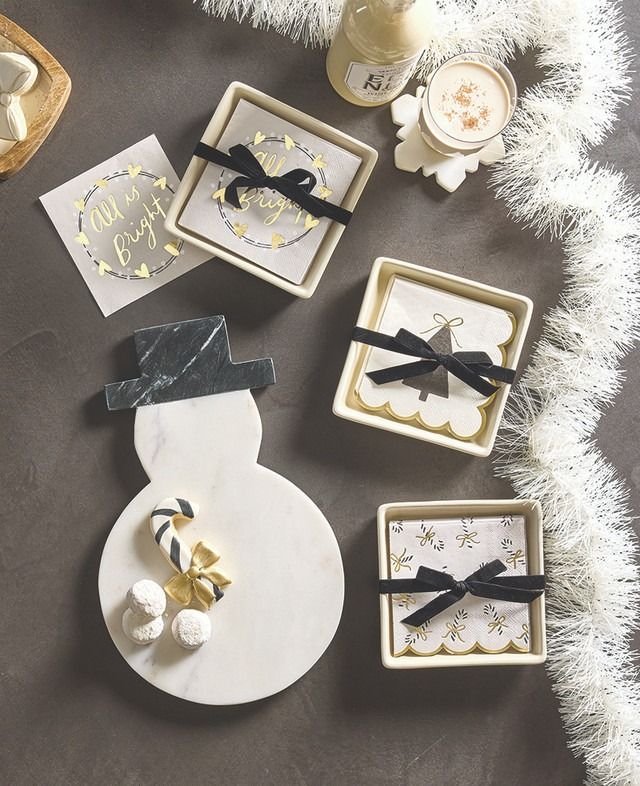 Candy Canes Napkins with Tray