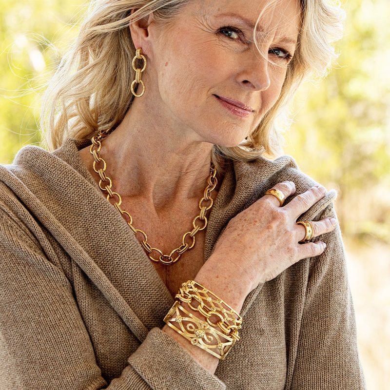 Monique Lattice Hinged Bangle - Gold