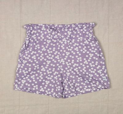 Korte broek paars bloemetjes
