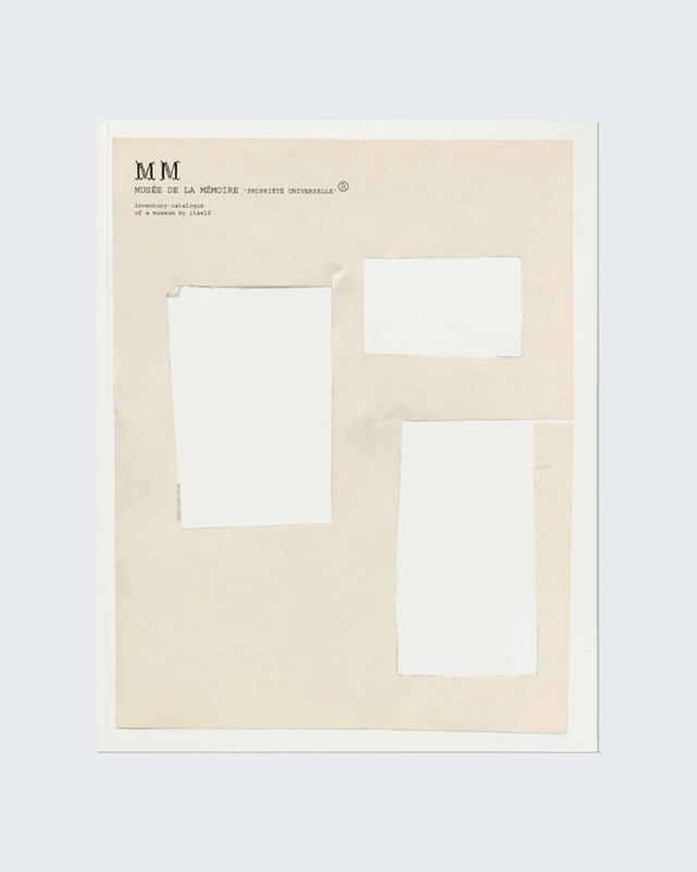 Musée de la Mémoire ‘PROPRIÉTÉ UNIVERSELLE’ ® - UK cover - Joëlle Tuerlinckx