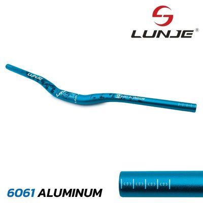 Cintre de 720 mm hauteur de 25 mm bleu-noir