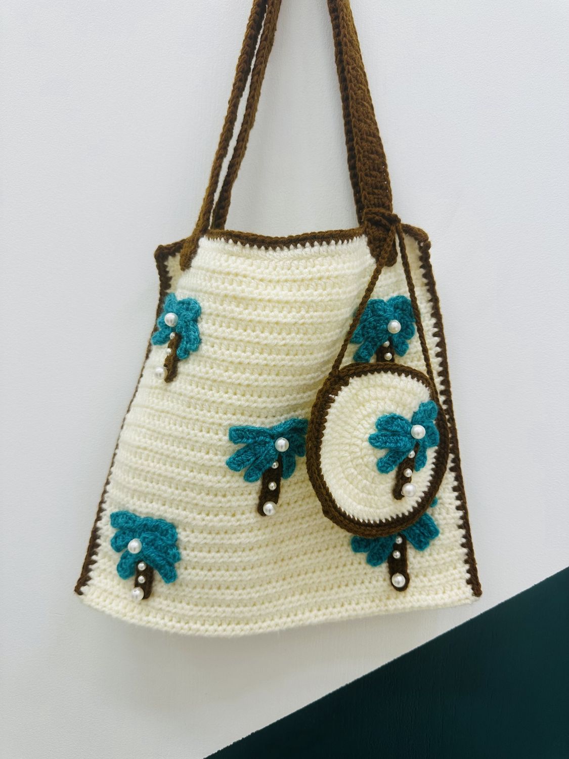 Palm Tree Handbag, Colour: Beige
