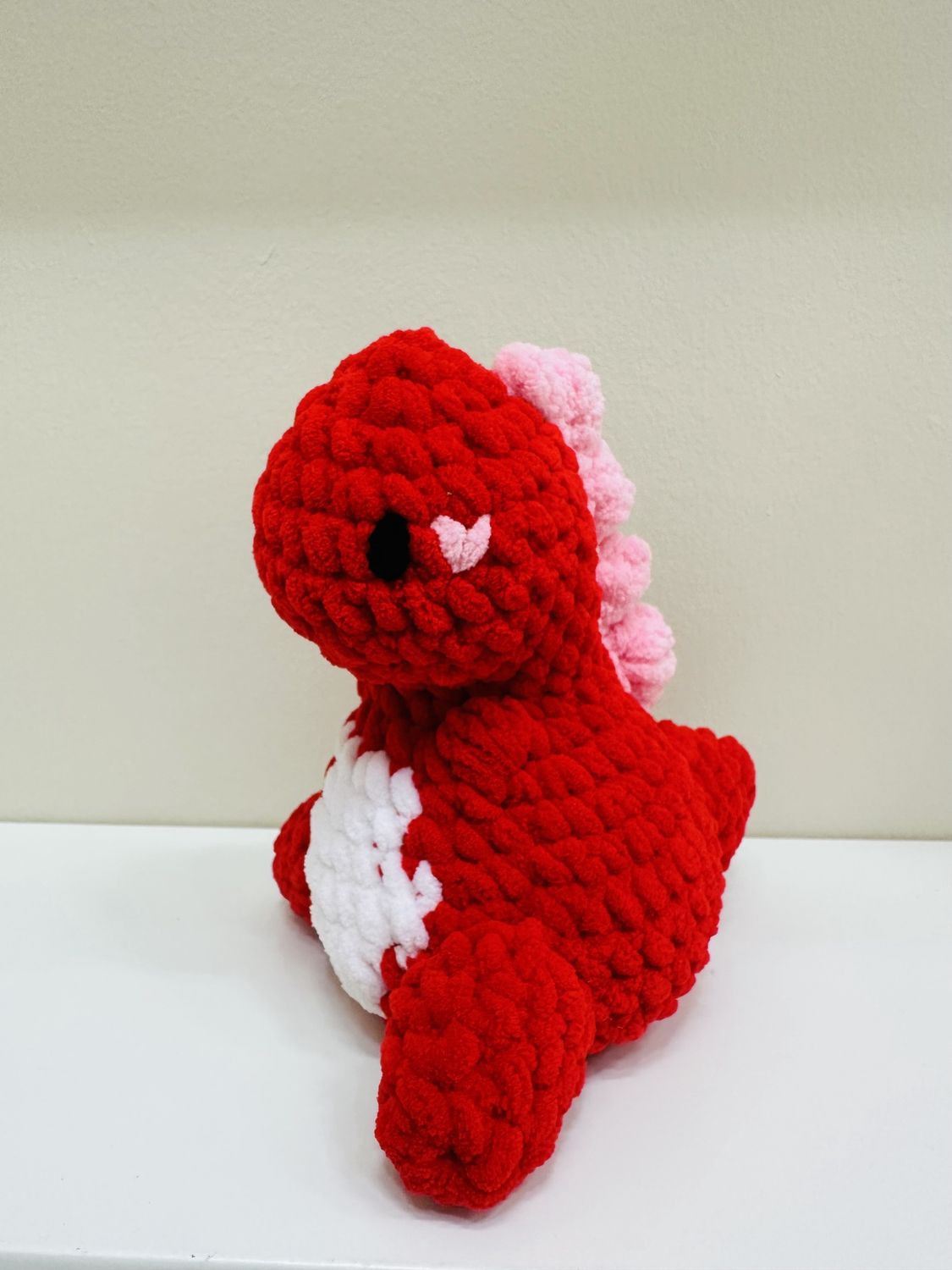 Valendino, Colour: red