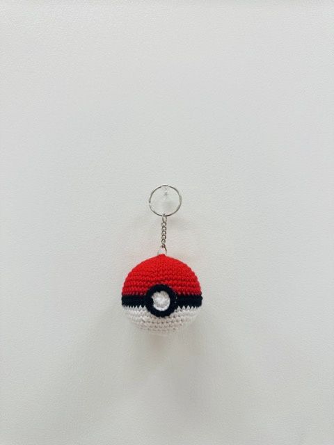 Pokémon ball Keychain
