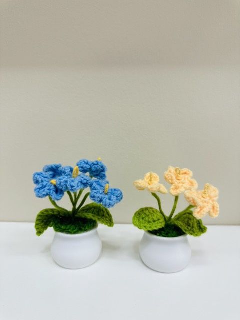 Tiny Bunch of Flowers Flowerpot