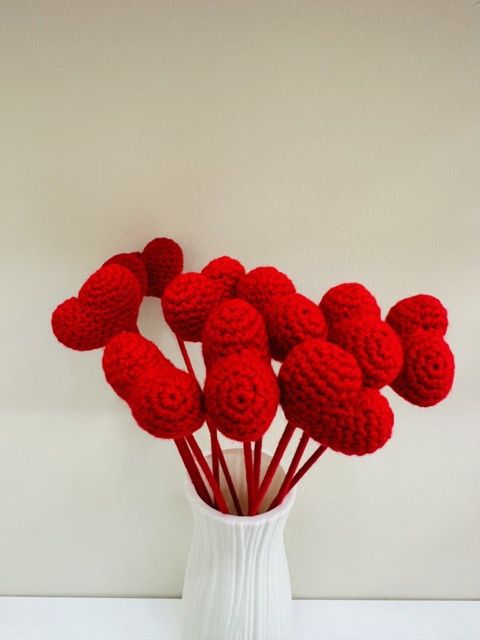 Red Heart Flower, color: Red