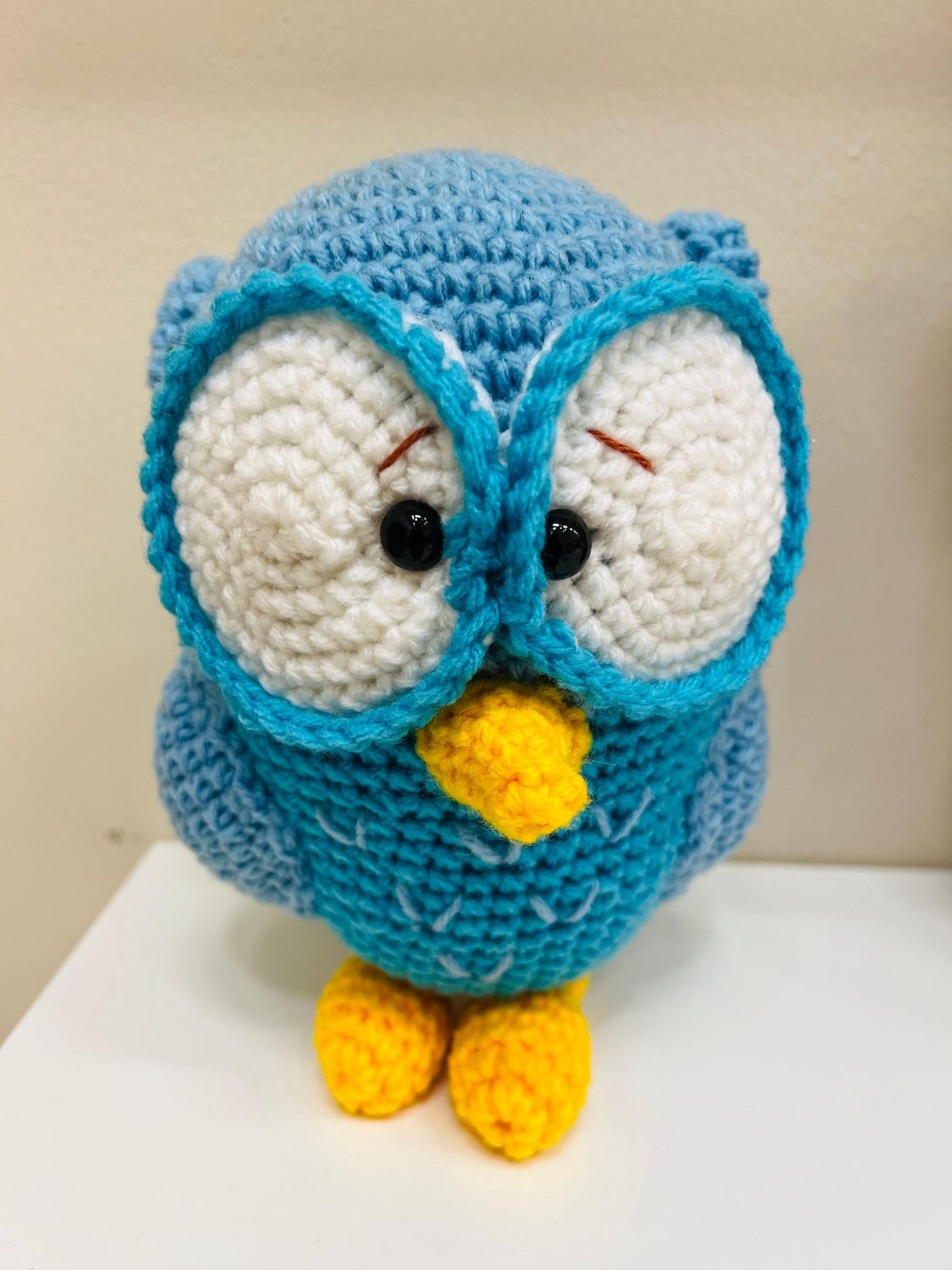 Ogling Owl, Colour: Blue