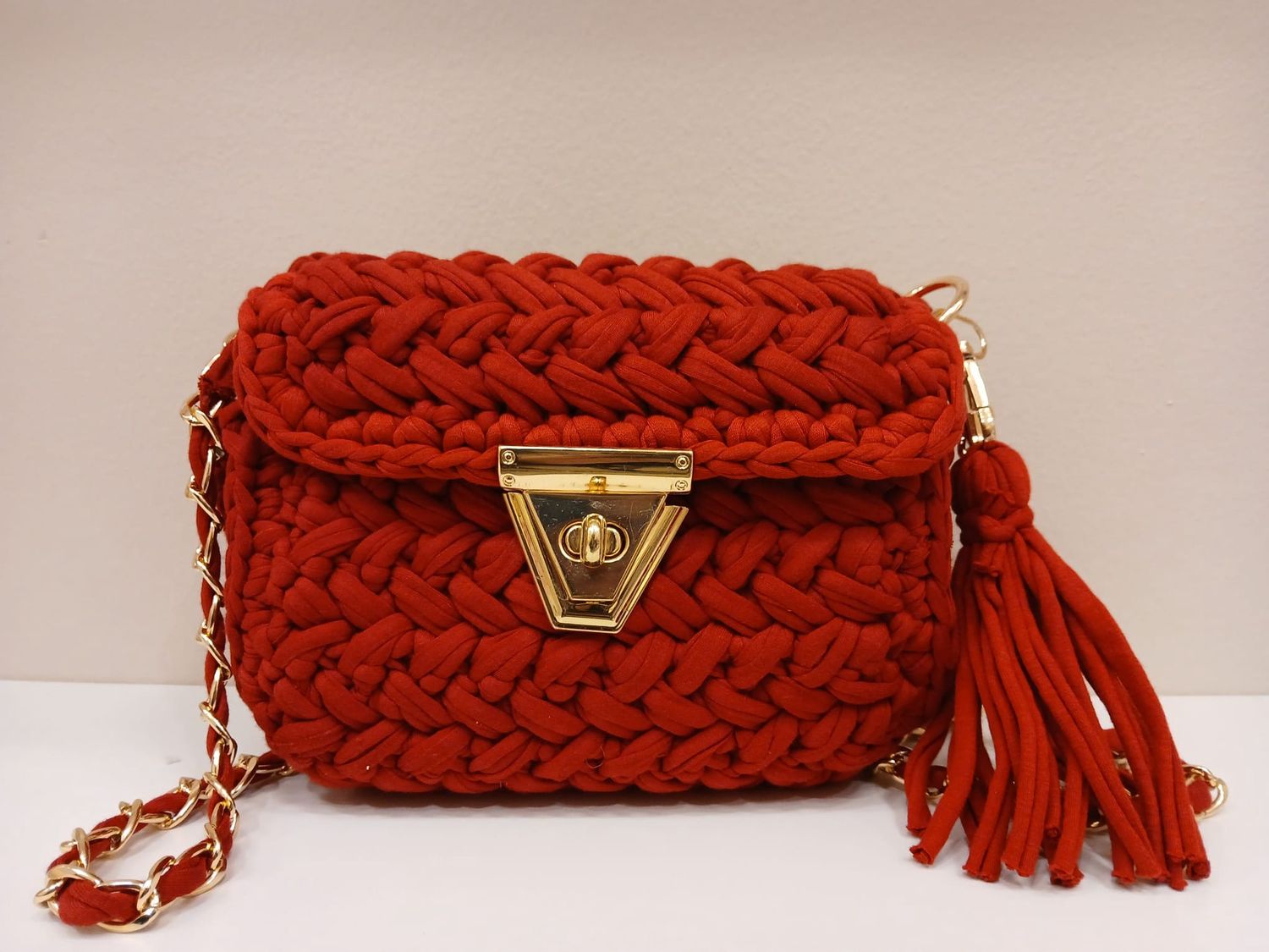 T-shirt Handbag with Chain, color: Red