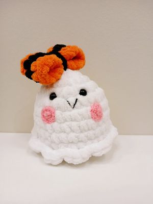 Chubby ghost with bow