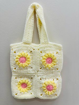 Daisy Granny Square