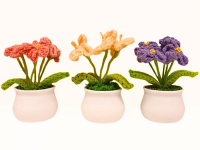 Tiny Bunch of Flowers Flowerpot