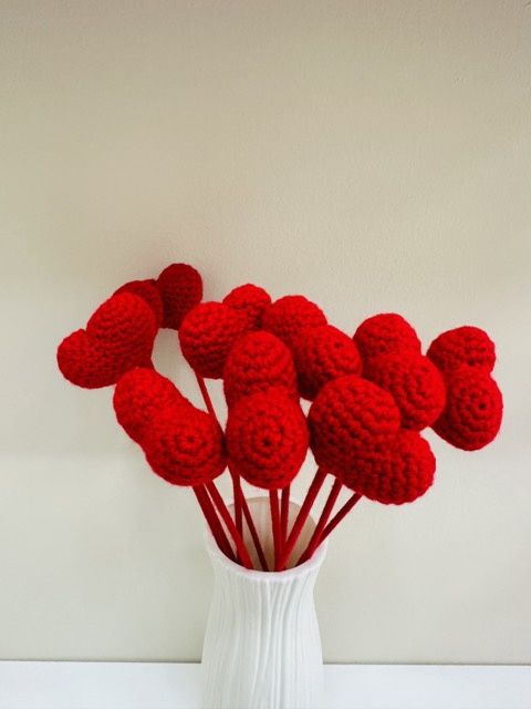 Red Heart Flower, color: Red