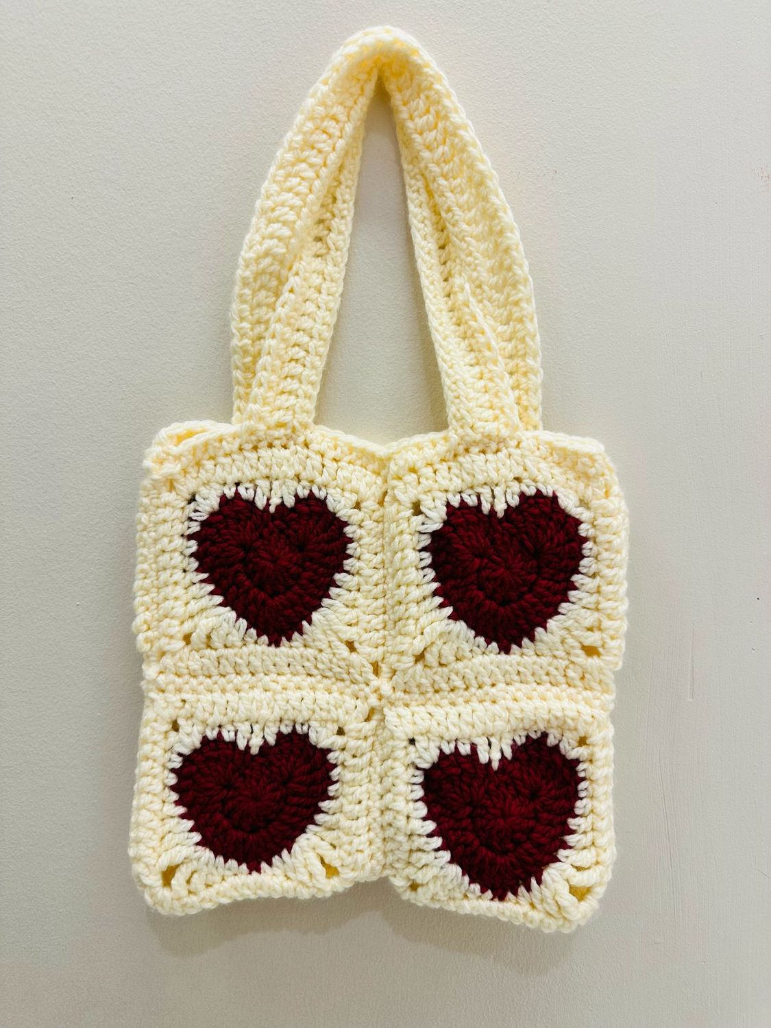 Baby Heart Granny Square, Colour: red