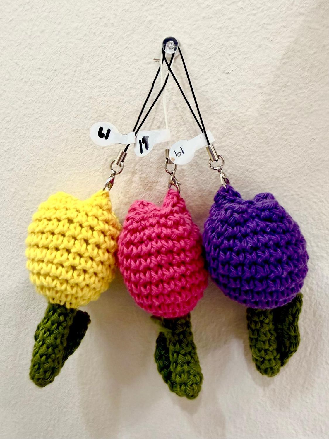 single tulip keychain